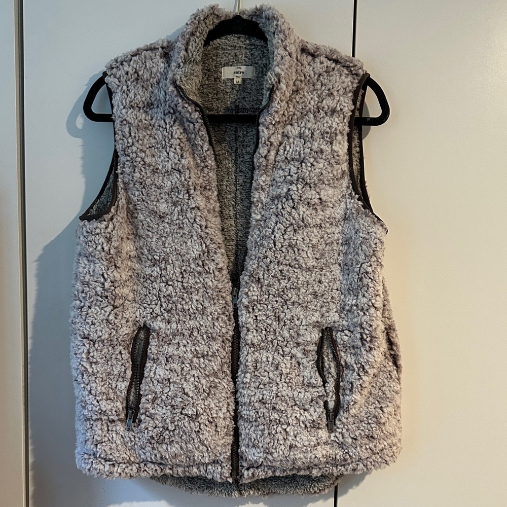 Entro Soft Gray Fleece Vest